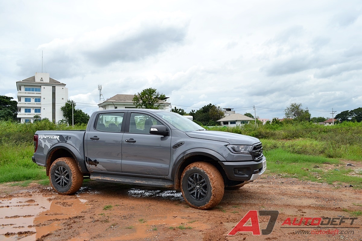 Test Drive รวว ทดลองขบ Ford Ranger Raptor กระบะพนธด ดบ แรงโหด